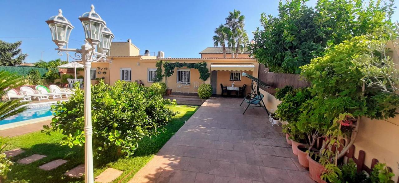 Chalet Vacacional Con Piscina Privada Y Barbacoa Tarragona Exterior foto